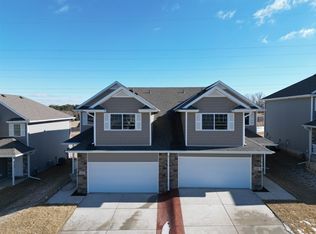 1442 Cedar Cove Rd, Lincoln, NE 68505