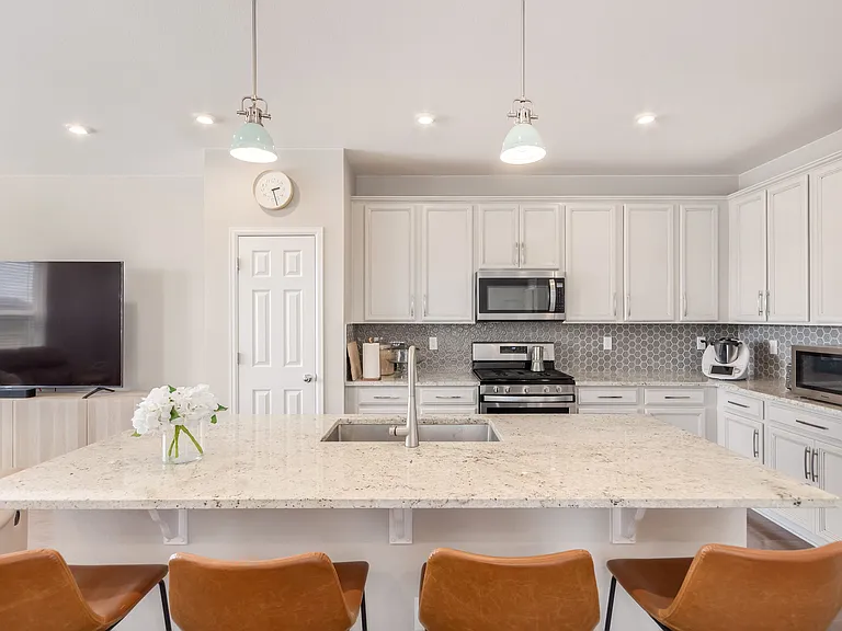 7153 Othello St — Photo 13