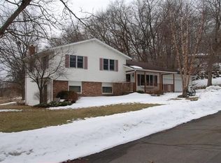 205 Sager St, Deerfield, WI 53531