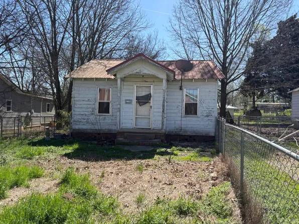 1106 Glentana Rd, Rossville, GA 30741