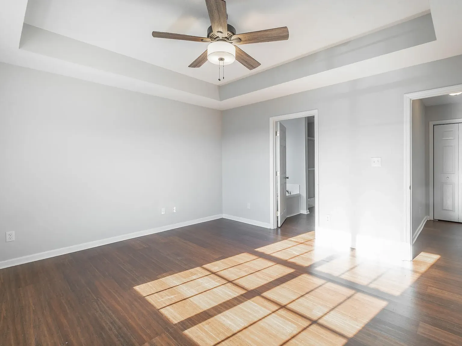 3 bed, 1704 sqft, $2,100 — Photo 4