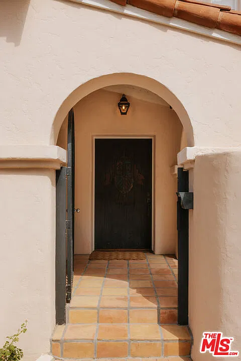 5 bed, 4.0 bath, 3400 sqft, $25,000 — Photo 4
