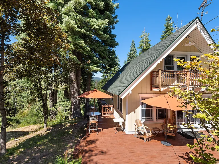 320 Kimberly Dr — Photo 4