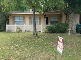 8260 Pelican Ln, Seminole, FL 33777