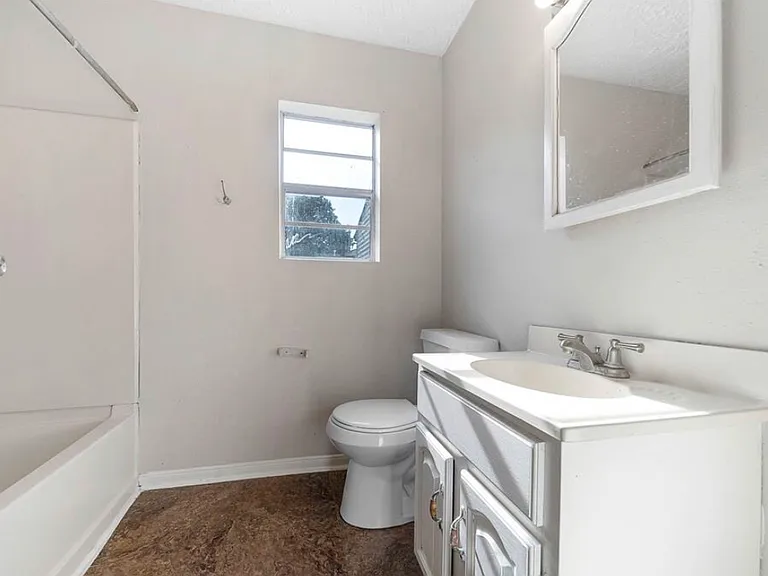 3018 Stallings Dr — Photo 6