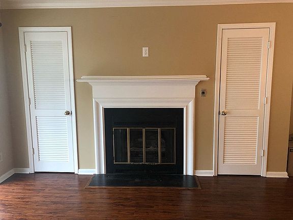 3rd image of 410 Mockingbird Valley Rd APT 25