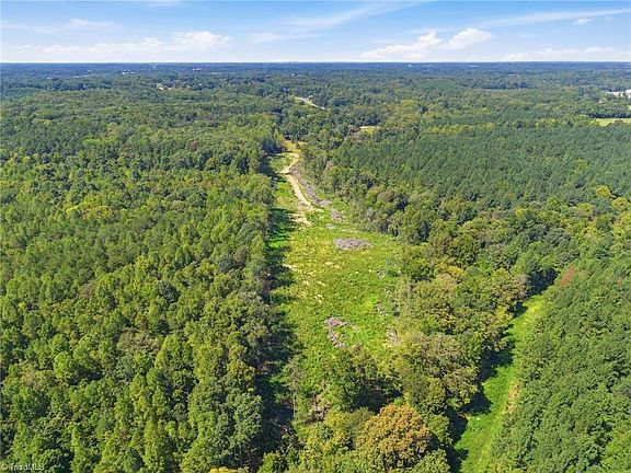 4th image of 507 Birch Creek Rd