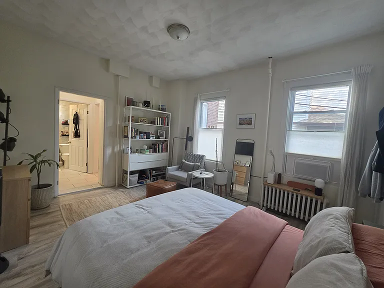 48 Highland Ave #2 — Photo 2