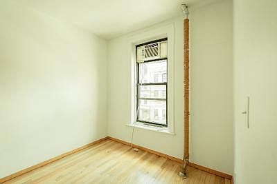 4th image of 18 King St #A6