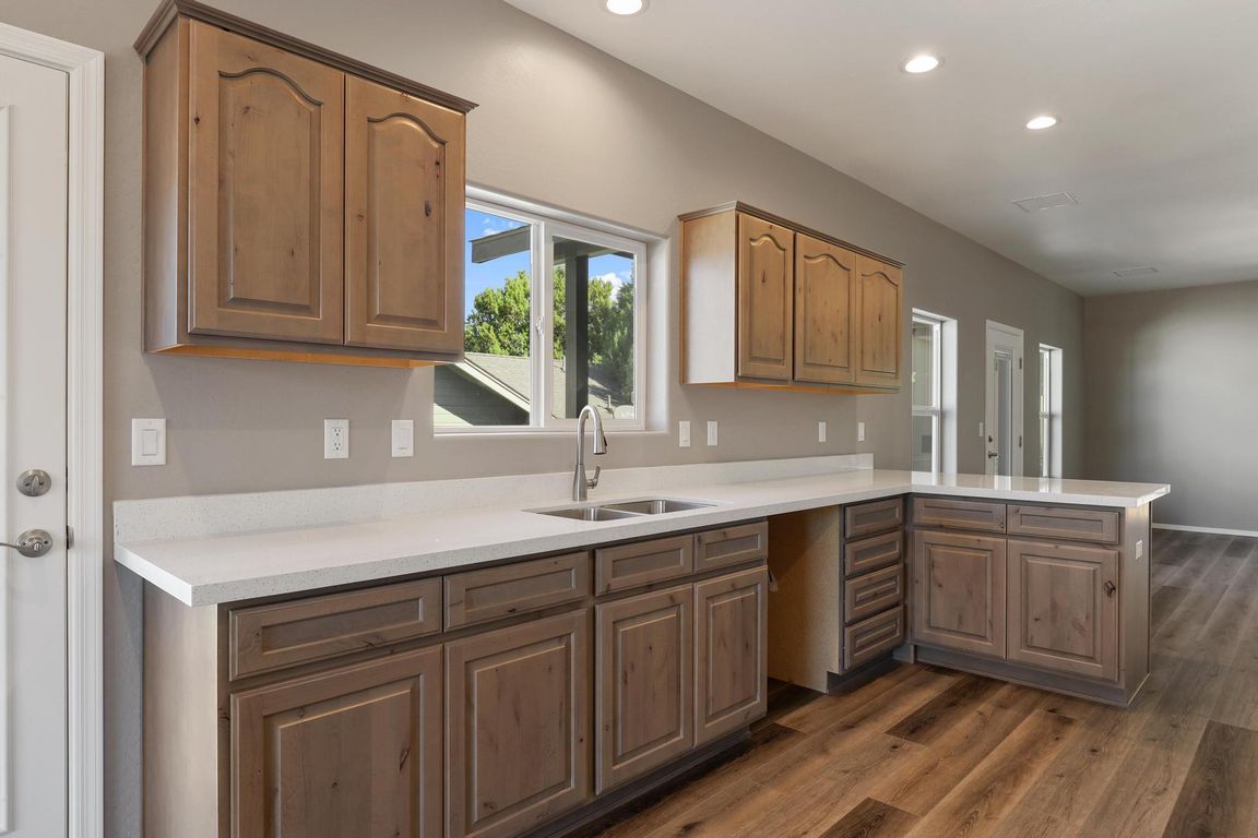 next background image