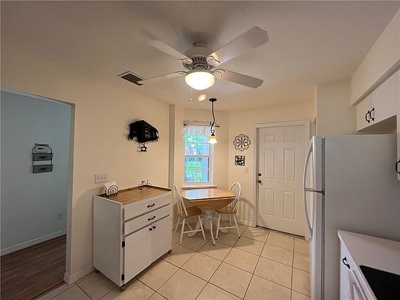 5th image of 493 7th St