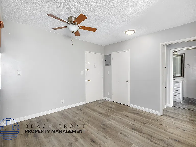 464 S. Berendo St. — Photo 31