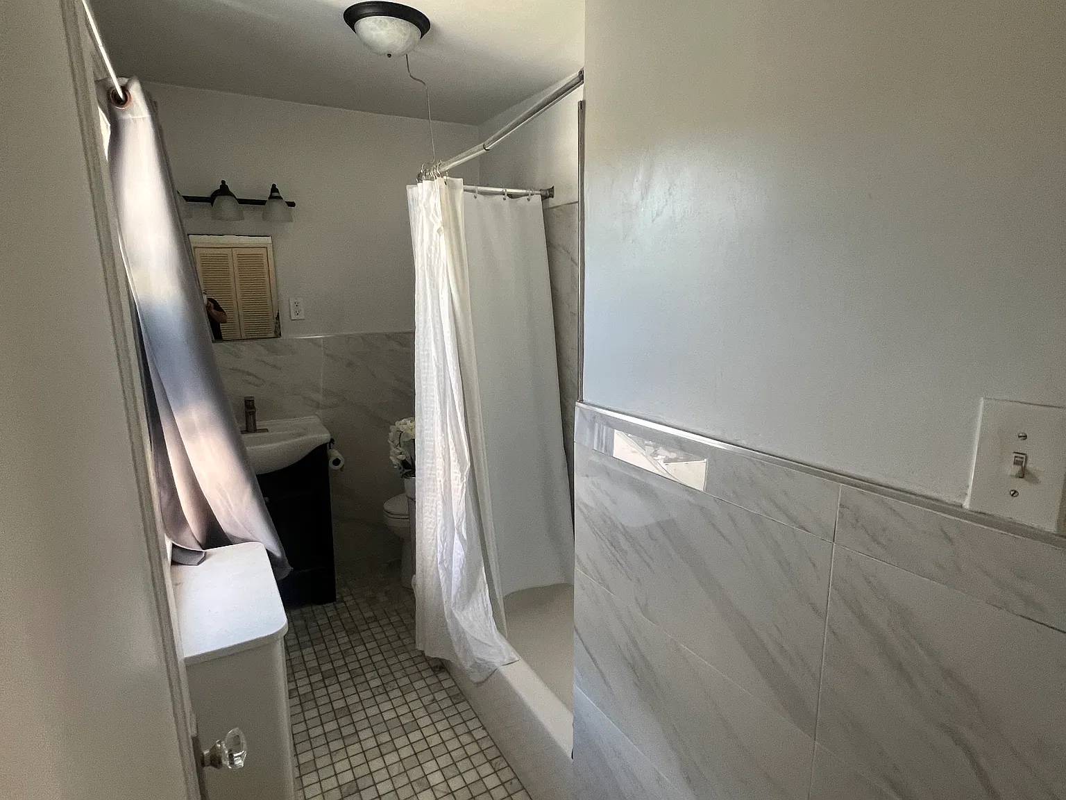 3 bed, 1400 sqft, $4,050 — Photo 4