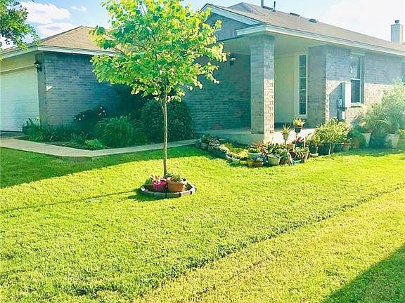 3rd image of 1117 Burgess Dr