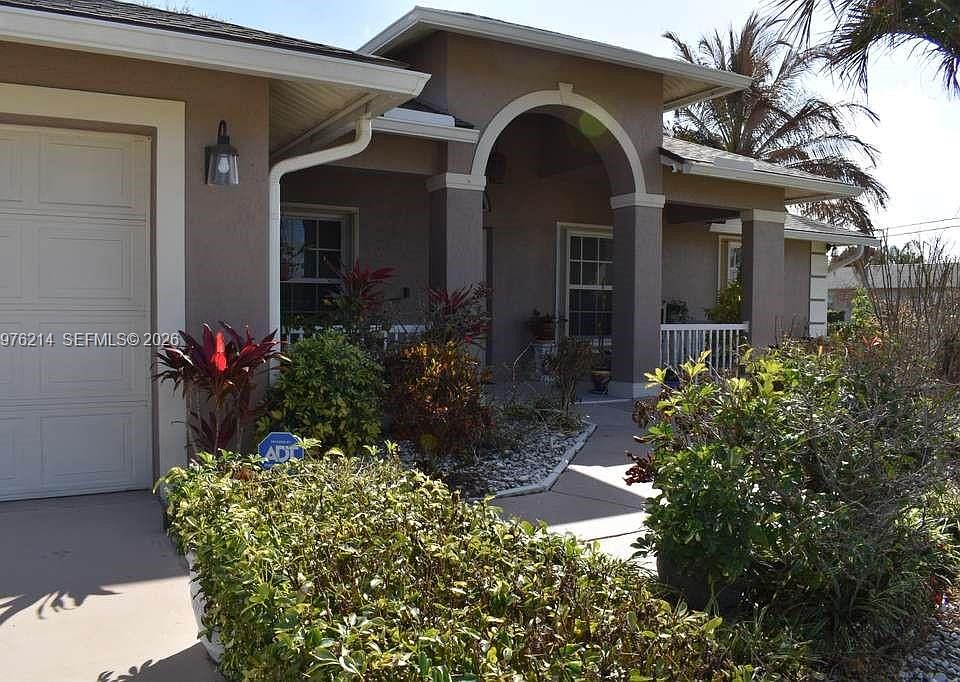 1st image of 1084 SW Di Lido Ln