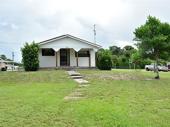 2nd image of 101 White Heron Blvd