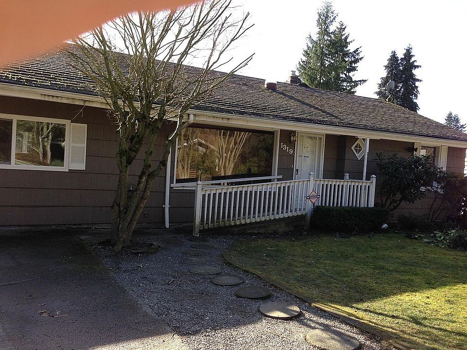 1st image of 1319 N 192nd St #A