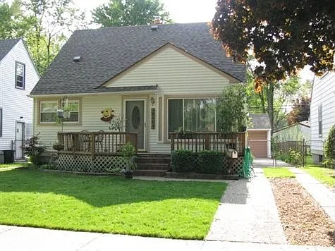 18663 Delaware Ave photo 1