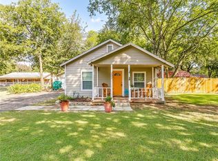 131 Columbia St, Cleburne, TX 76031