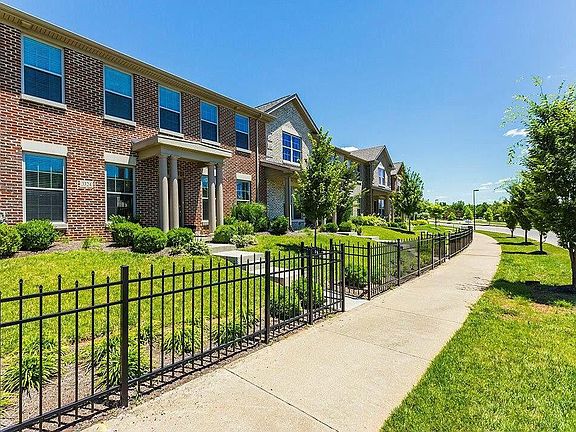 2nd image of 3324 Beaumont Centre Cir