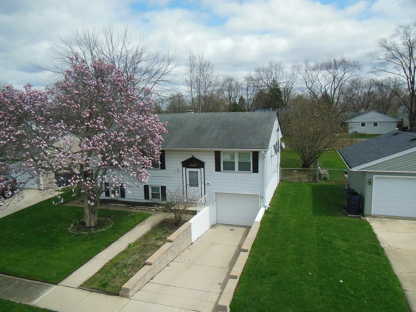 1623 Paul Ave photo 1
