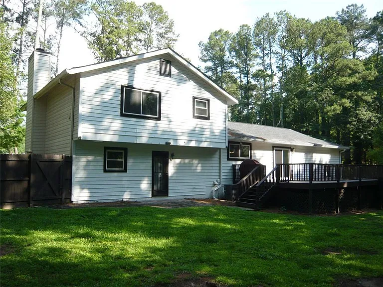 101 Wills Ln — Photo 2