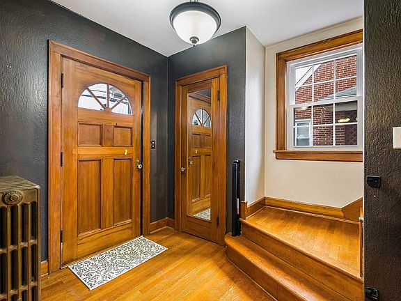 5th image of 420 Florence Ave
