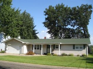 1305 Buchanan Ave, Charleston, IL 61920