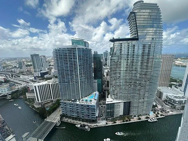 475 Brickell Ave #5010 — Photo 3