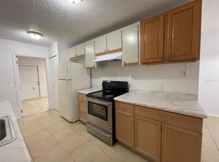 319 E Rosewood Ln, Tavares, FL 32778