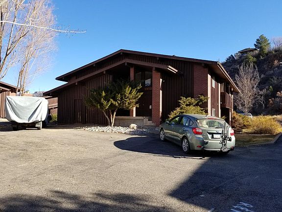 Front view and parking area.