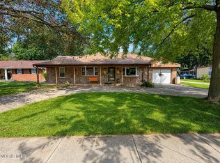348 Colony Rd, Rossford, OH 43460