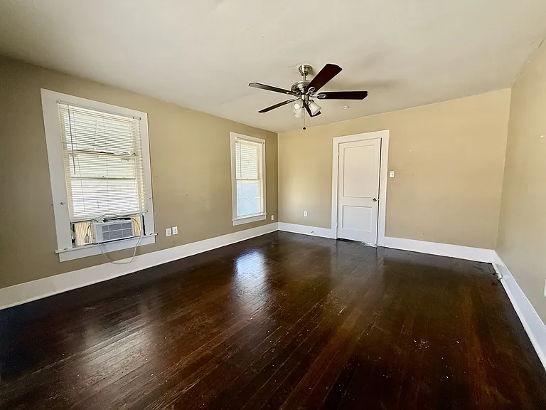 3100 Avenue G #200 — Photo 7