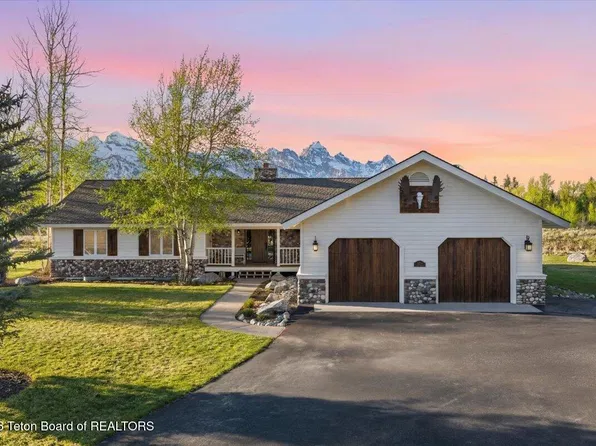 10720 N Upper Meadow Rd, Jackson, WY 83001