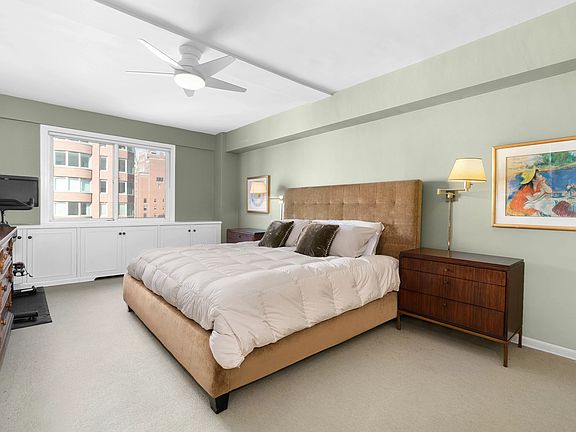 5th image of 200 E 78th St APT 14C