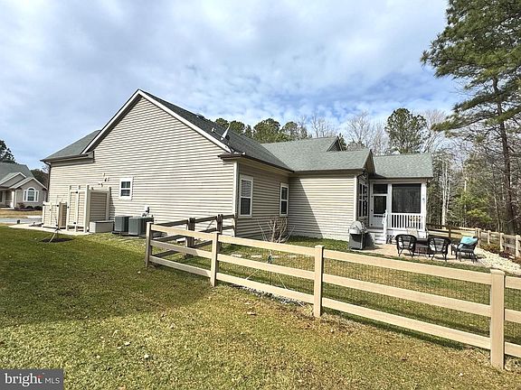 3rd image of 30947 Scissorbill Rd