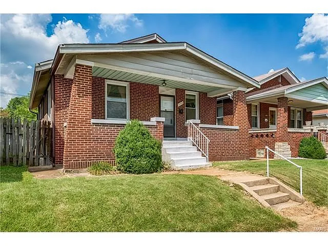 2123 Macklind Ave photo 1