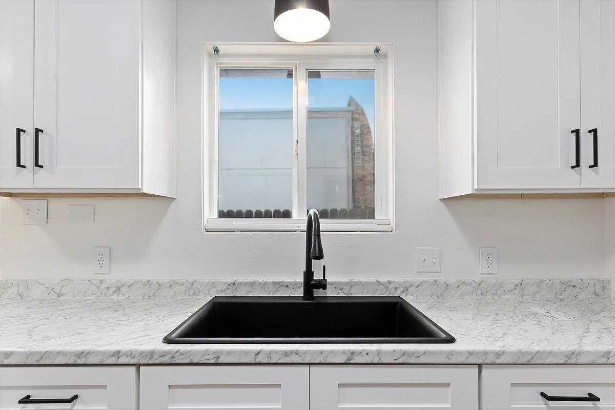 2 bed, 864 sqft, $1,500 — Photo 4