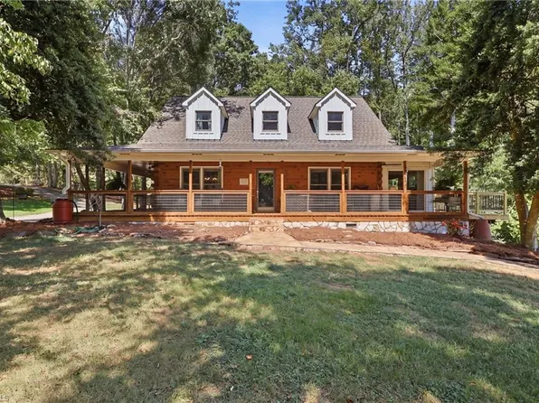 2233 Vienna Dozier Rd, Pfafftown, NC 27040