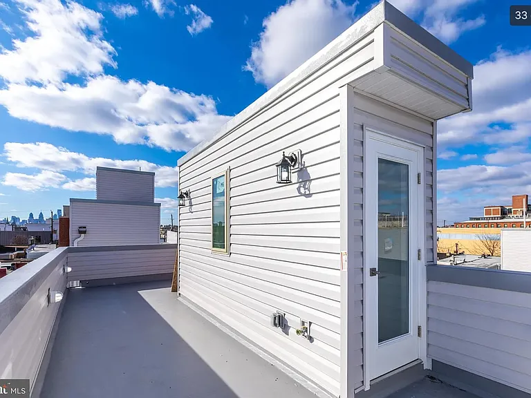 2222 E Albert St — Photo 30