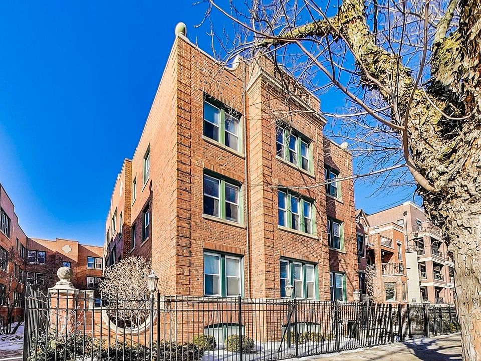 1st image of 2028 N Burling St APT 209