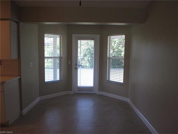 5th image of 1909 SW 47th Ter