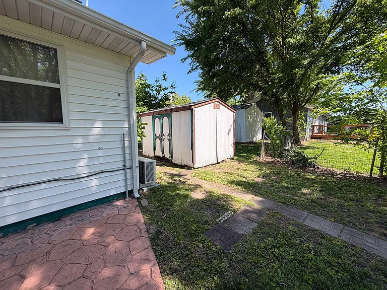 713 Dublin Ln — Photo 36