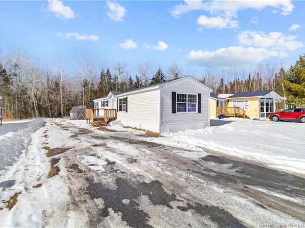 95 Northwood St, Hanwell, NB E3B 6R4