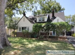 912 45th St, Sacramento, CA 95819