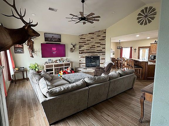 4th image of 508 Walker Farm Rd