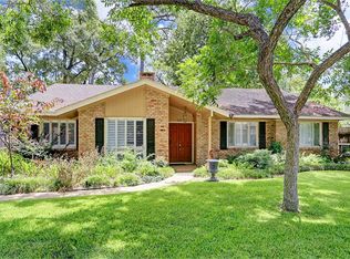402 E Gaywood Dr, Houston, TX 77079