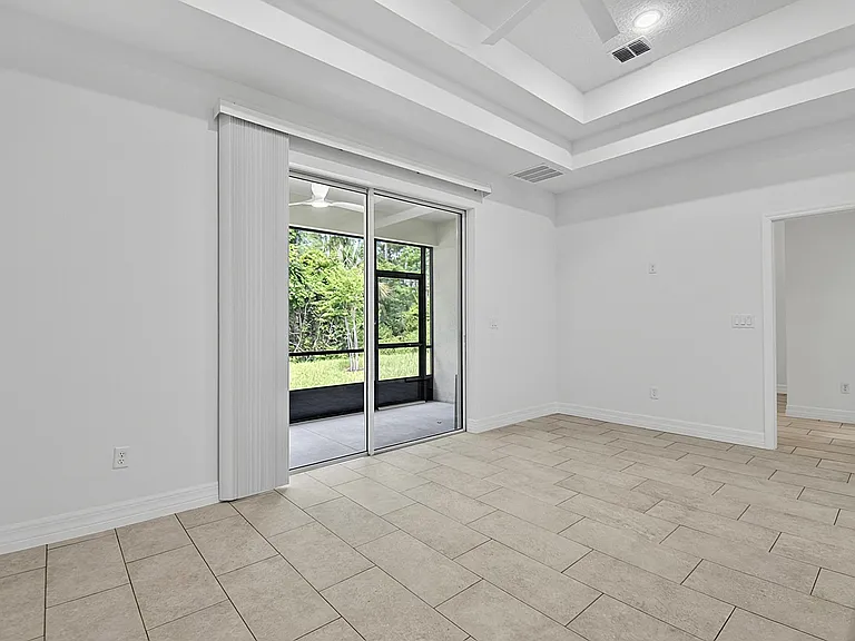 14 Ullynn Pl #A — Photo 52