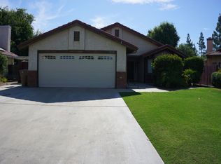 5612 Silver Crossing St, Bakersfield, CA 93313