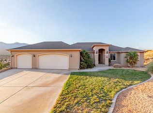 465 E Homespun Cir, Leeds, UT 84746